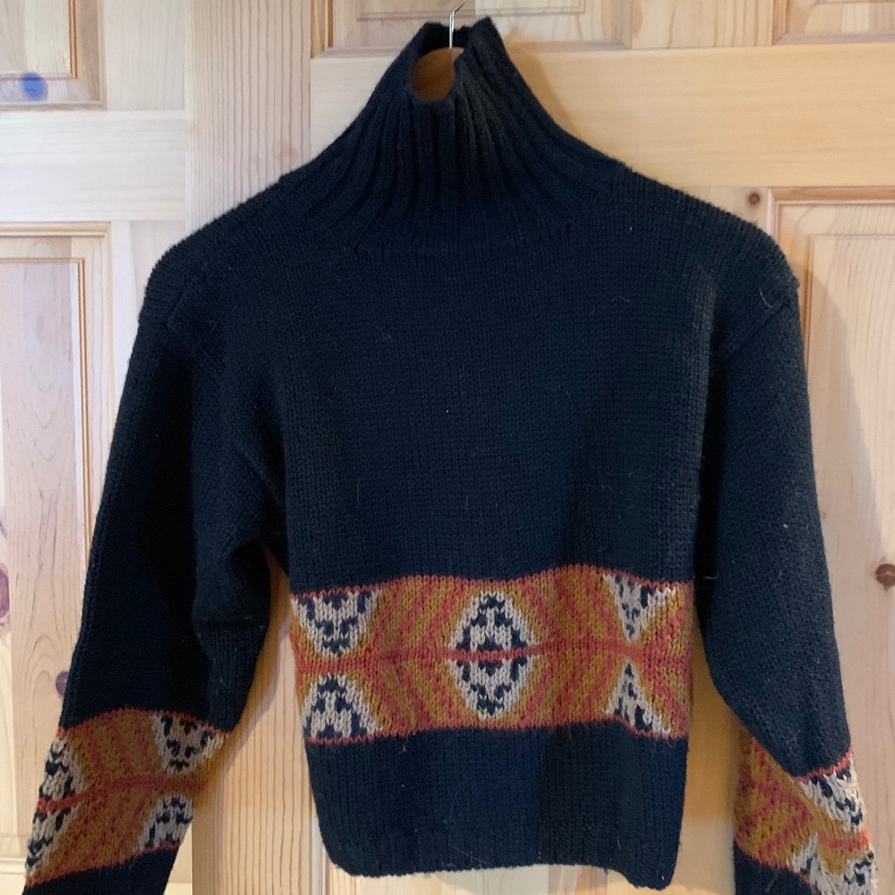 AZTEC Sweater made in Peru